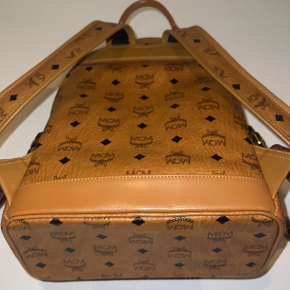 MCM Stark Side Stud Small Backpack - Picture 9 of 16